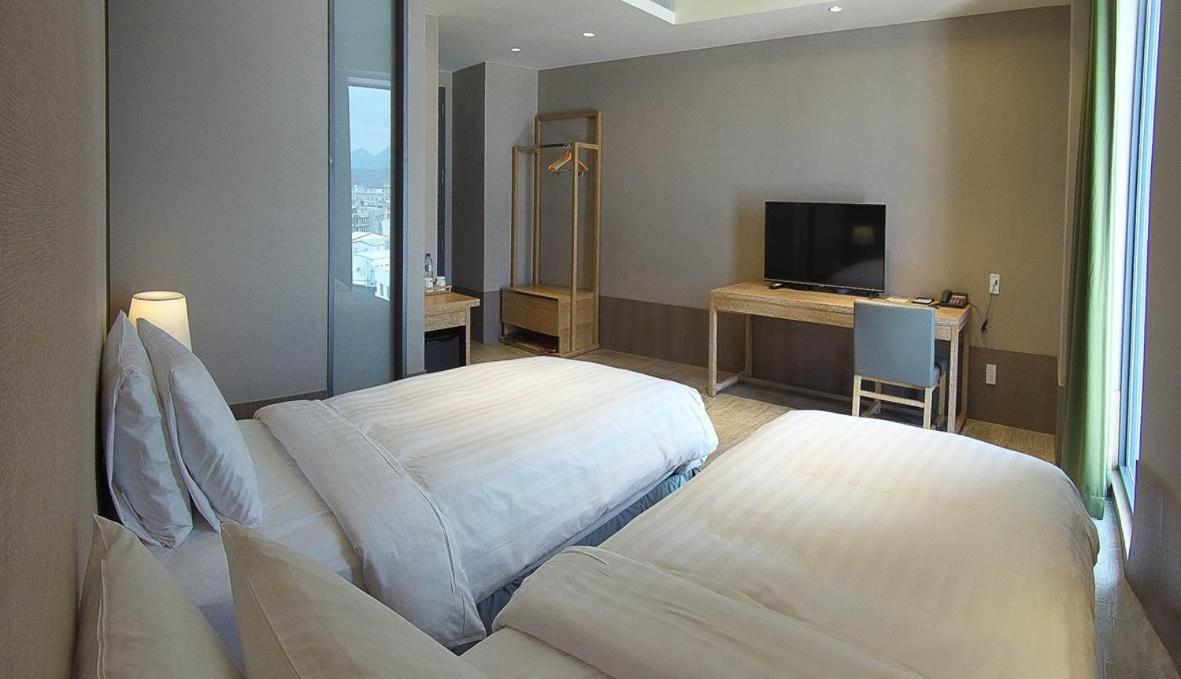 The Suites T'ai-tung Exterior foto